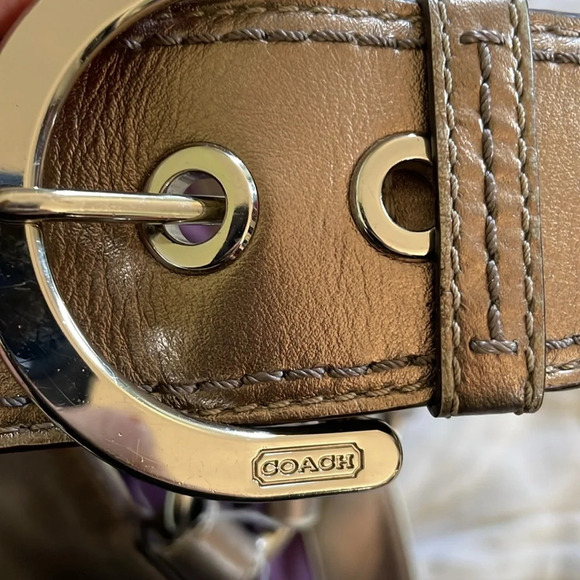 Coach F18751 Gold Leather Shoulder Bag Purse Metallic Shiny Classic - Picture 7 of 8